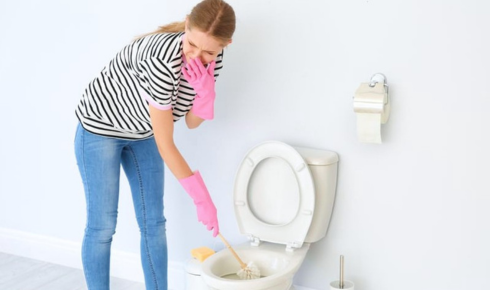  How can noticing a faint sewage smell from drains alert you to early blockage issues?