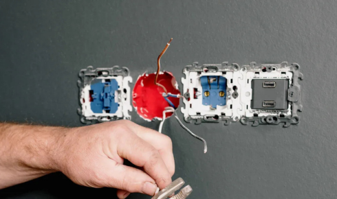 How can marking exact switch and socket positions on walls avoid confusion during rewiring?